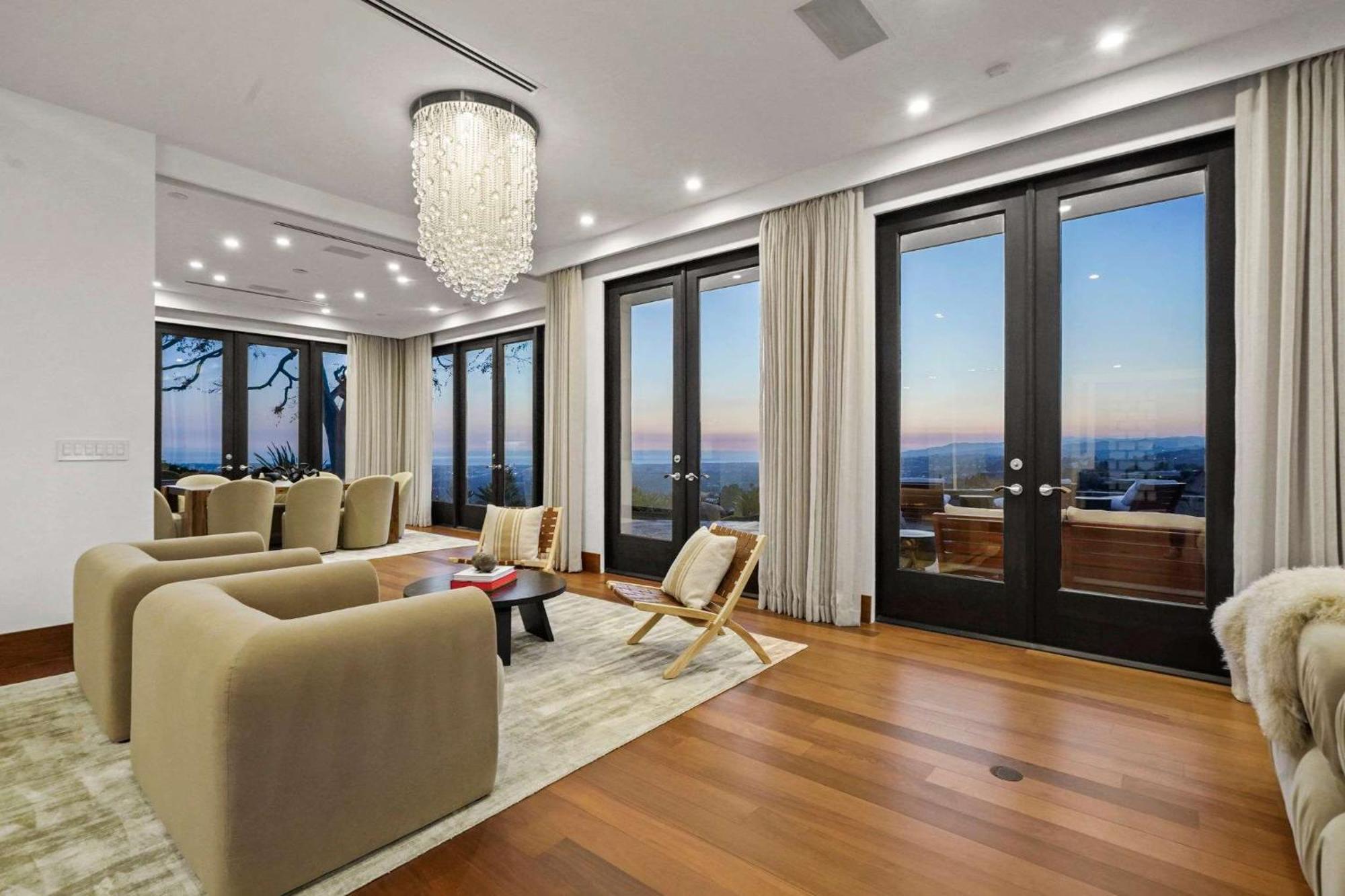 Serene By Awhile Holiday home