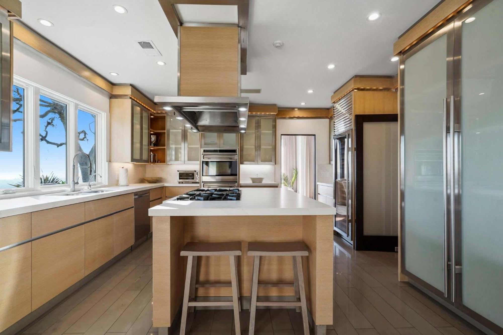 Holiday home Serene By Awhile *