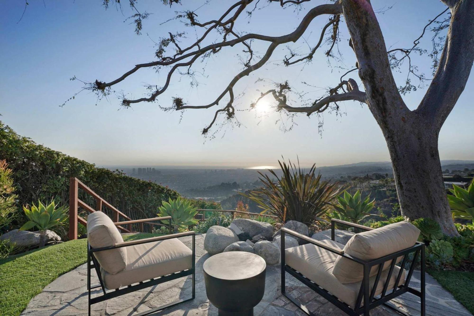 Serene By Awhile * Los Angeles